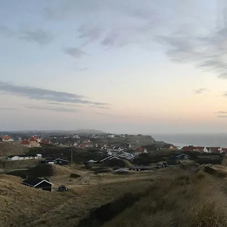 Peace Among Pines In West Sea Gem 펜션 히링