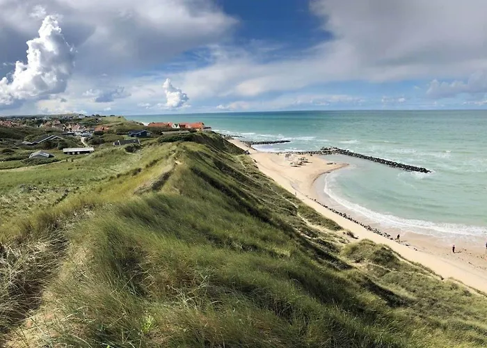 Ro Blandt Naletraeer I Vesterhavsperlen Casa de Férias Hjørring